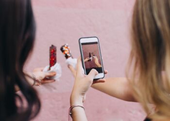 15 Ways To Make Money From Your Phone