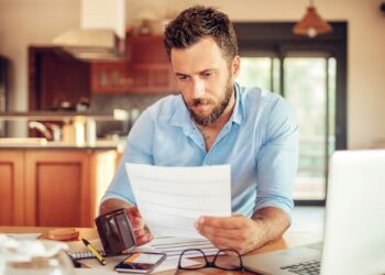 Does Overdraft Affect Your Credit Score?